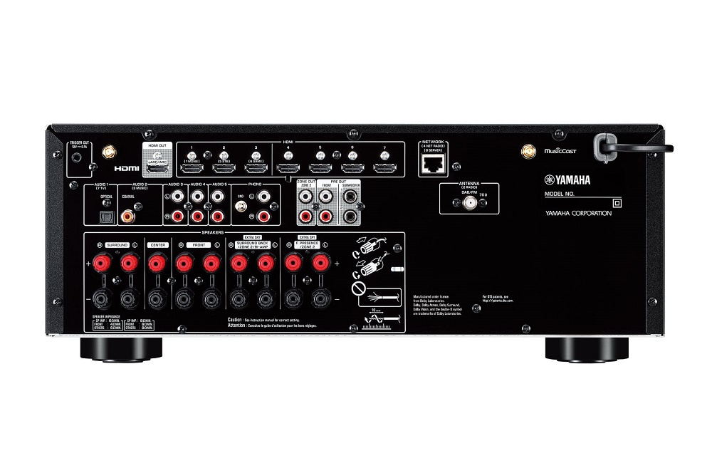 Yamaha RX-V6A & Dynavoice Challenger M-105 EX v.4 Facet 5.1 hjemmebiografpakke, sort